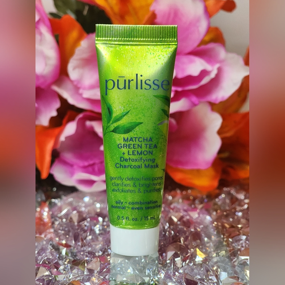 **5 for $25** Pūrlisse ~ Matcha + Green Tea + Lemon ~ Detoxifying Charcoal Mask